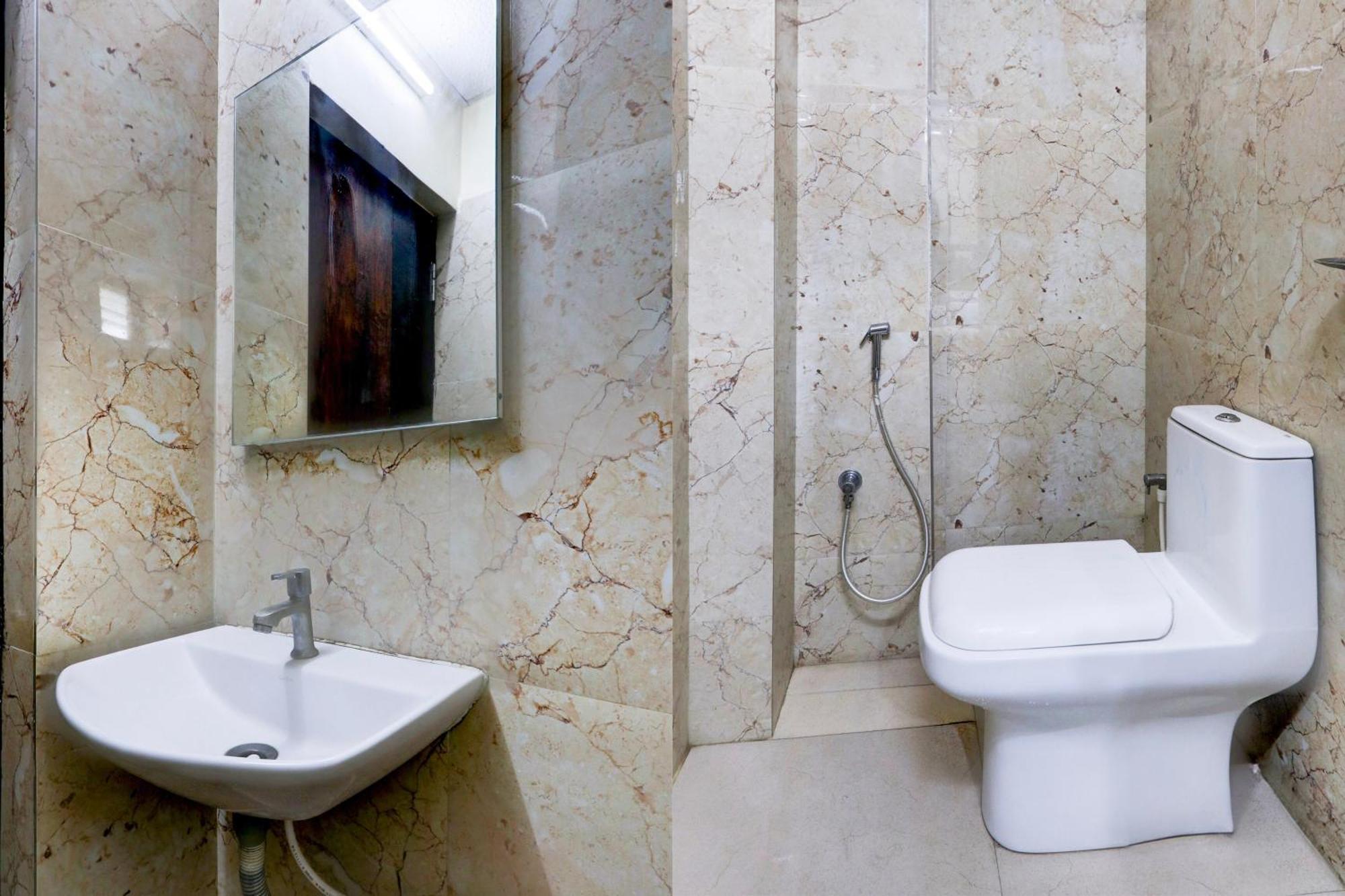 Hotel O Sai Manikanta Homes Хидерабад Екстериор снимка